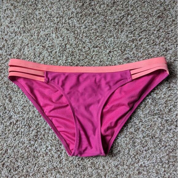 Volcom bikini bottoms, size Medium - Picture 1 of 4